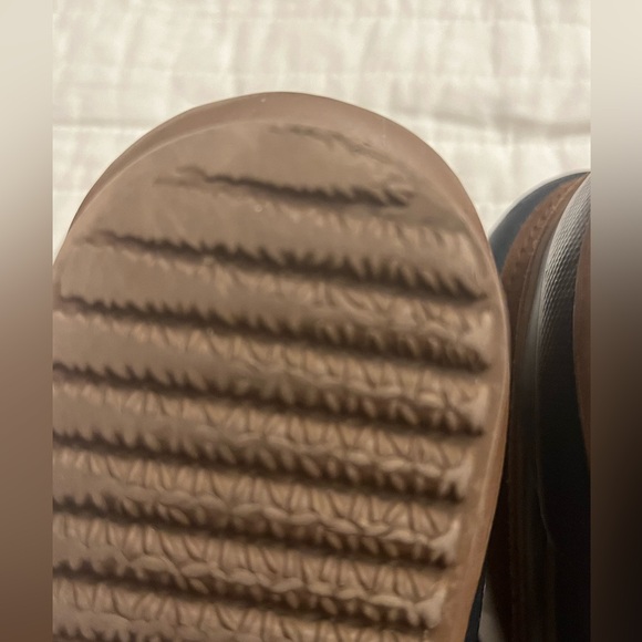 LaCrosse Women's Brown Low-Top Waterproof Steel Shank Winter Duck Boots - Picture 9 of 9